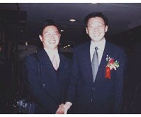原中華人民共和國科技部副部長李學(xué)勇勉勵(lì)北京潔爾爽高科技有限公司為高新產(chǎn)業(yè)技術(shù)化再創(chuàng)佳績(jī)（1996）